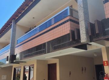 Foto 01 · Excelente casa duplex 3 quartos à venda, piscina, churrasqueira, em Condomínio na Praia do Morro, Gu