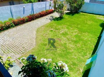 Casa · 450m² · 4 Quartos · 2 Vagas · Casa na Zona Sul de Ilhéus com jardim