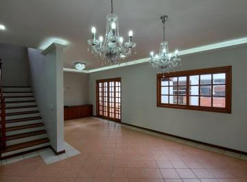 Casa · 320m² · 6 Quartos · 3 Vagas · Casa Residencial Vila Velha, Jardim Ana Estela - Carapicuíba, SP