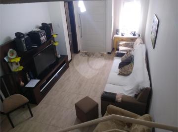 Casa de 3 quartos, Curitiba · Sobrado Triplex Pinheirinho 3 Dormitórios 1 suite 3 Vagas Condomínio Fechado