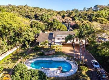 0b9208f5f1a07d6177f9bfe9dc93e69546df867a · Casa com 5 dormitórios à venda, 890 m² por R$ 4.500.000,00 - Vila Santista - Atibaia/SP