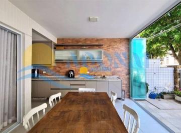 5e894e1a2c5ddc3c54eb5dd20a23a37022cf9935 · Apartamento beira-mar com vista — Astúrias — Guarujá