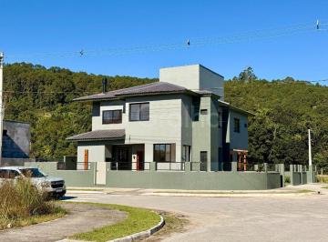 DESTAQUE · Casa Residencial de 3 quartos sendo 1 suíte em Canasvieiras