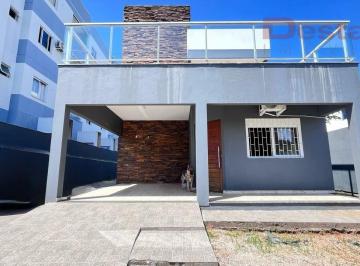 Casa · 200m² · 3 Quartos · 1 Vaga · Casa no Bairro Areias - São José