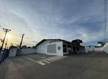 Comercial · 467m² · 5 Vagas · Espaço comercial com aproximadamente 467m² na Av. Filinto Muller
