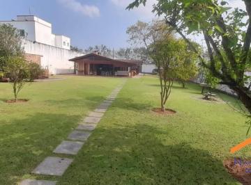 Casa de 3 quartos, Arujá · Casa terrea de madeira a venda no arujazinho