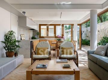 Casa · 427m² · 3 Quartos · 4 Vagas · Sobrado em Moema com 3 Quartos 3 Suítes 4 Vagas com 427m²