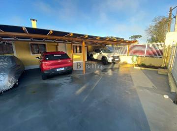 Casa · 156m² · 7 Vagas · ENCANTADORA E ESPAÇOSA CASA EM CANELA!