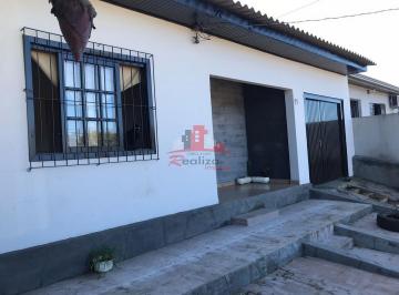 27166217_g.jpg ·
2 Casas no Pátio