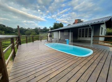 Casa · 86m² · 2 Quartos · 1 Vaga · Casa pronta para morar, a poucos metros da Lagoa de Ibiraquera.