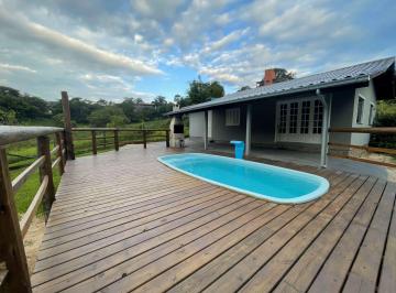 Casa · 86m² · 2 Quartos · 1 Vaga · Casa pronta para morar, a poucos metros da Lagoa de Ibiraquera.
