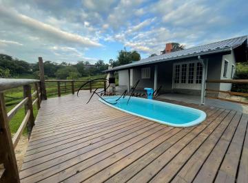 Casa · 86m² · 2 Quartos · 1 Vaga · Casa pronta para morar, a poucos metros da Lagoa de Ibiraquera.