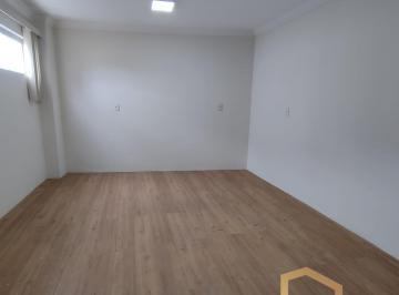 Comercial de 4 quartos, Campina Grande · Ponto comercial no centro, com 4 salas e recepção.