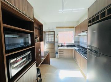 cozinha com armários planejados · Casa aconchegante e excelente Jardim São Conrado