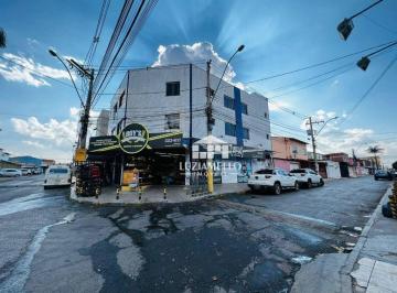 a8fa65d68174bb2730affec9f83174ae1d6ef93a · QS 08 , Águas Claras , prédio com lojas e apartamentos de esquina, excelente investimento!