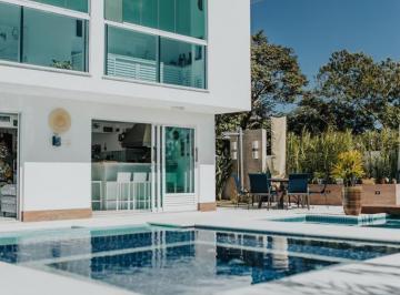 Casa de 4 quartos, Arujá · Casa de condomínio para venda em Arujá - SP