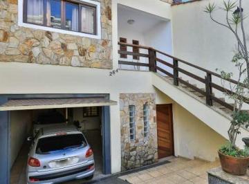Casa · 292m² · 3 Quartos · 5 Vagas · Sobrado amplo com 291 m² Localizado no Bairro Anchieta em São Bernardo do Campo - SP.