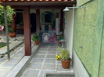 Casa · 180m² · 3 Quartos · 2 Vagas · Casa Duplex para Aluguel em Centro Guapimirim-RJ