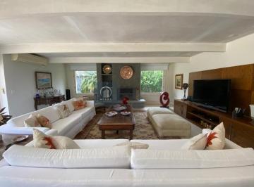 Casa · 750m² · 6 Quartos · 3 Vagas · Casa Alto Padrão em Carlos Guinle, Teresópolis/RJ