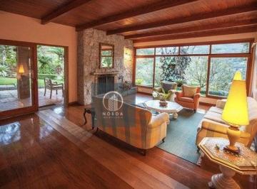 Casa · 400m² · 4 Quartos · 6 Vagas · Casa Linear para Venda em Parque do Imbui Teresópolis-RJ