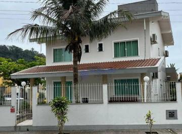 1b873d05a1f875ee266b18e537965ae9eb02c1ef · Sobrado com 6 dormitórios à venda, 243 m² por R$ 1.900.000,00 - Centro - Penha/SC