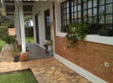 Casa de 3 quartos, Atibaia · CASA TÉRREA EM BAIRRO TRANQUILO A 3KM DO CENTRO DE ATIBAIA