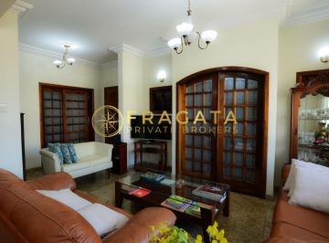 Apartamento · 151m² · 3 Quartos · 2 Vagas · Jardins, Jardim Paulista | 2 Suítes, 2 Vagas e Frente para o Colégio Dante