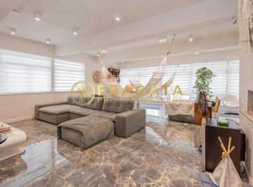 Apartamento · 270m² · 3 Quartos · 2 Vagas · Apartamento para locação com 270m², próximo a Oscar Freire com 3 dormitórios sendo 2 suítes e 2 vaga