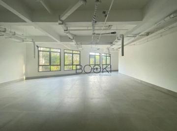 Sala · Conjunto comercial com 240m² disponível para locação no Butantã