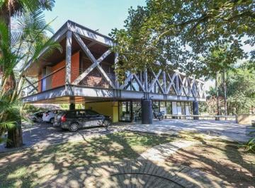 2512ebb86b0b04b65af1ec8e12d0182bca276299 · Casa para comprar com 2 suítes, 1.245m² Jardim Guedala