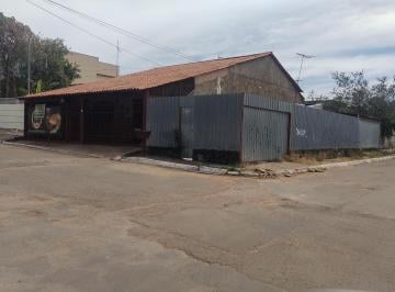 Casa · 150m² · 3 Quartos · 6 Vagas · QNL 6 - VD CASA ESQUINAO