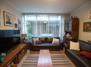 Casa · 200m² · 3 Quartos · 2 Vagas · Sobrado de 200m² com 3 quartos à venda no bairro Vila Clementino em São Paulo