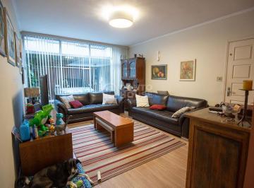 Casa · 200m² · 3 Quartos · 2 Vagas · Sobrado de 200m² com 3 quartos à venda no bairro Vila Clementino em São Paulo