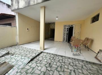 Casa · 588m² · 4 Quartos · 6 Vagas · Casa Padrão para Venda em Montese Fortaleza-CE