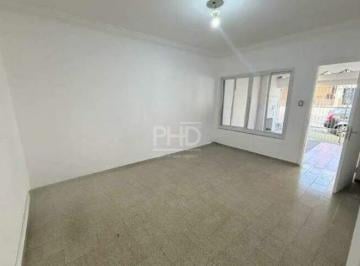 Casa · 180m² · 2 Quartos · 3 Vagas · Casa térrea 180m², com 2 dormitórios, quintal amplo e 3 vagas - Parque Anchieta SBC/SP
