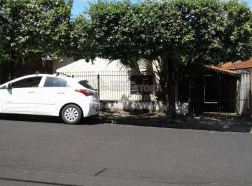 Casa · 360m² · 5 Quartos · 2 Vagas · Vila Novaes - 3 Casas em um mesmo lote, sendo 2 nos fundos com 1 dorm cada e 1 na frente com 3 dorms