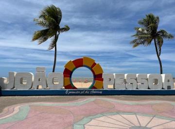 Apartamento de 3 quartos, João Pessoa · Vendo apt mobiliado 03 quartos/ 02 vagas de garagem próximo ao busto Tamandaré em Cabo Branco