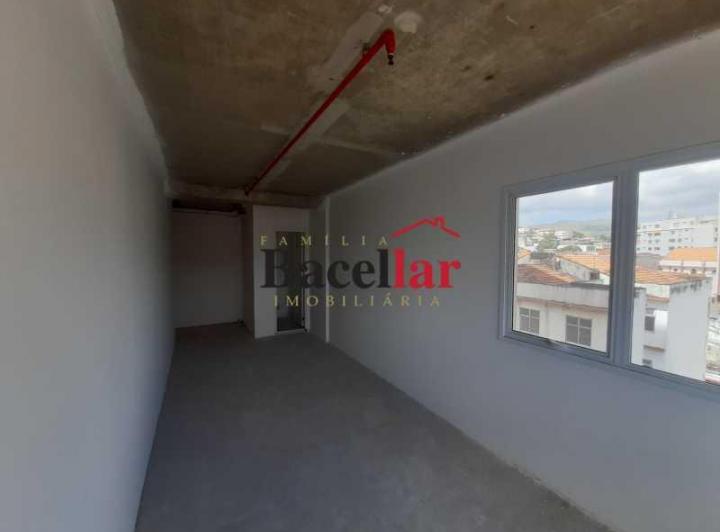 Foto do imóvel - O P O R T U N I D A D E! ! ! Sala 27 m2! Ideal para profissionais liberais ou autônomos