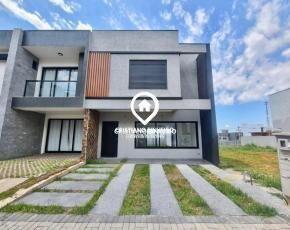 Casa · 120m² · 3 Quartos · 2 Vagas · Sobrado em Condomínio com 3 dormitórios sendo 1 suíte à venda em Gravataí/RS
