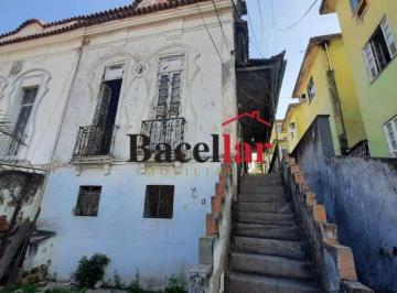 Casa · 226m² · 2 Quartos · Casa de rua : Térrea / Residencial / Riachuelo