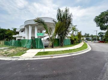 Casa de 5 quartos, Manaus · Casa á Venda no Condomínio Alphaville 1