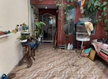 Casa · 142m² · 3 Quartos · 2 Vagas · Para morar tranquilo em uma casa no bairro Demarchi com 142,02 m² de área construída