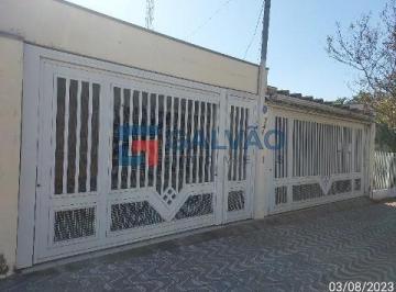Fachada · Casa à venda na Vila Liberdade em Jundiaí - SP