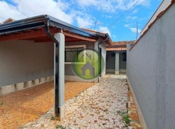 Foto 02 · Imóvel à venda composto por 2 casas térreas separadas entre si