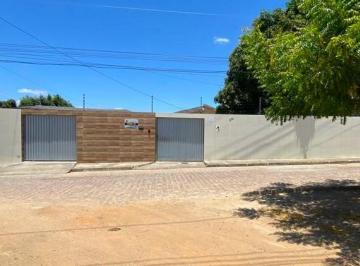 Casa de 6 quartos, Paulo Afonso · Casas localizadas em frente a BR 110, próximo da PRF, no Rodoviário