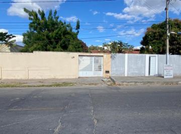 Casa de 4 quartos, Paulo Afonso · Casas com uma boa frente 24m, 213,00m² de área construída no Amaury A. Menezes