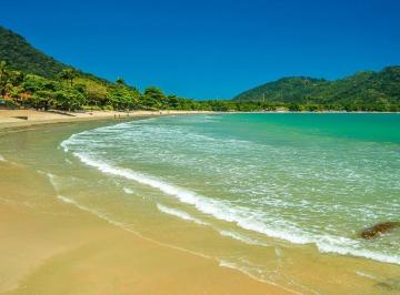 Casa de 5 quartos, Ubatuba · Casa Térrea Exclusiva - 100m da Praia - Oportunidade de Ouro – Ubatuba/SP. 