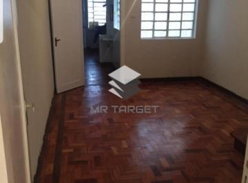 01 · Casa pronta a venda na Vila Mariana; 2 dormitórios; 1 vaga de carro; 190m²; próximo ao Metrô Vila Ma