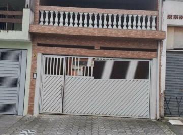 Casa · 192m² · 3 Quartos · 2 Vagas · Parque Regina ótimo Sobrado + Edícula excelente localização