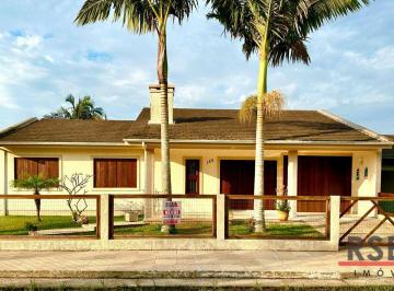 0dc637d67d492a402babb8d9bd6dbb3cfc6d81d0 · Casa à venda, 220 m² por R$ 940.000,00 - Bellatorres - Passo de Torres/SC